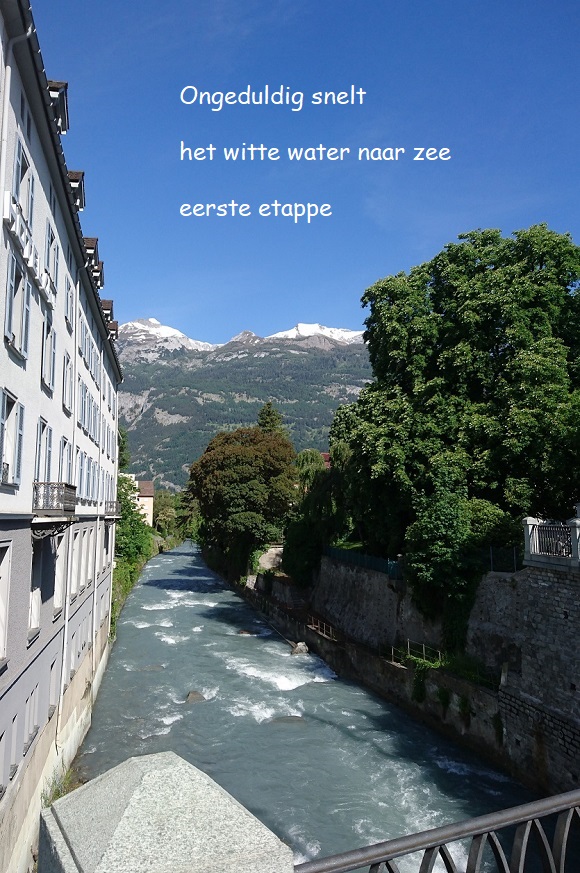 Ongeduldig snelt / het witte water naar zee / eerste etappe